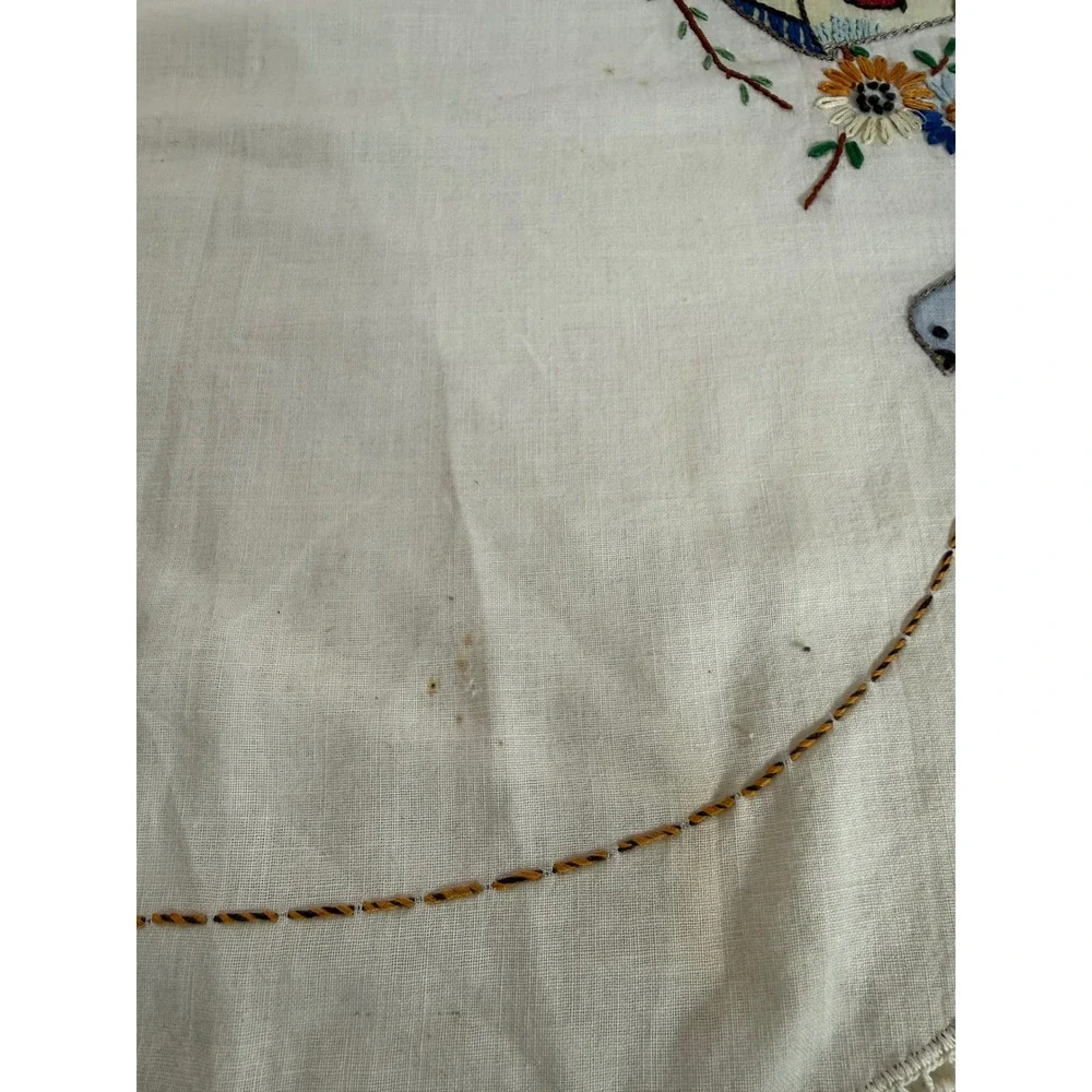 Vintage Embroidered Table Runner Birds Floral Lace Trim‎ Farmhouse Kitchen Decor